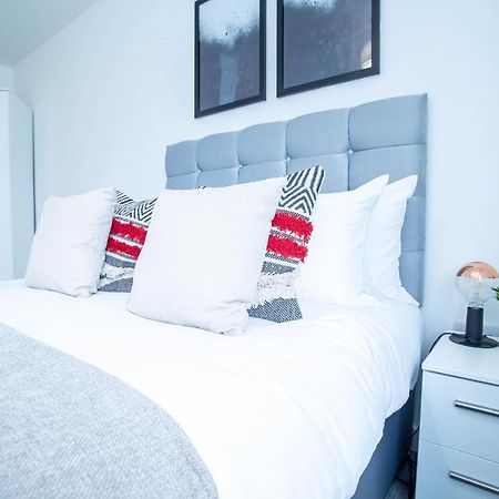 Luxury Apartments Available Next To Train Station - The Wallgate Apartments Wigan - Free Parking Exterior photo