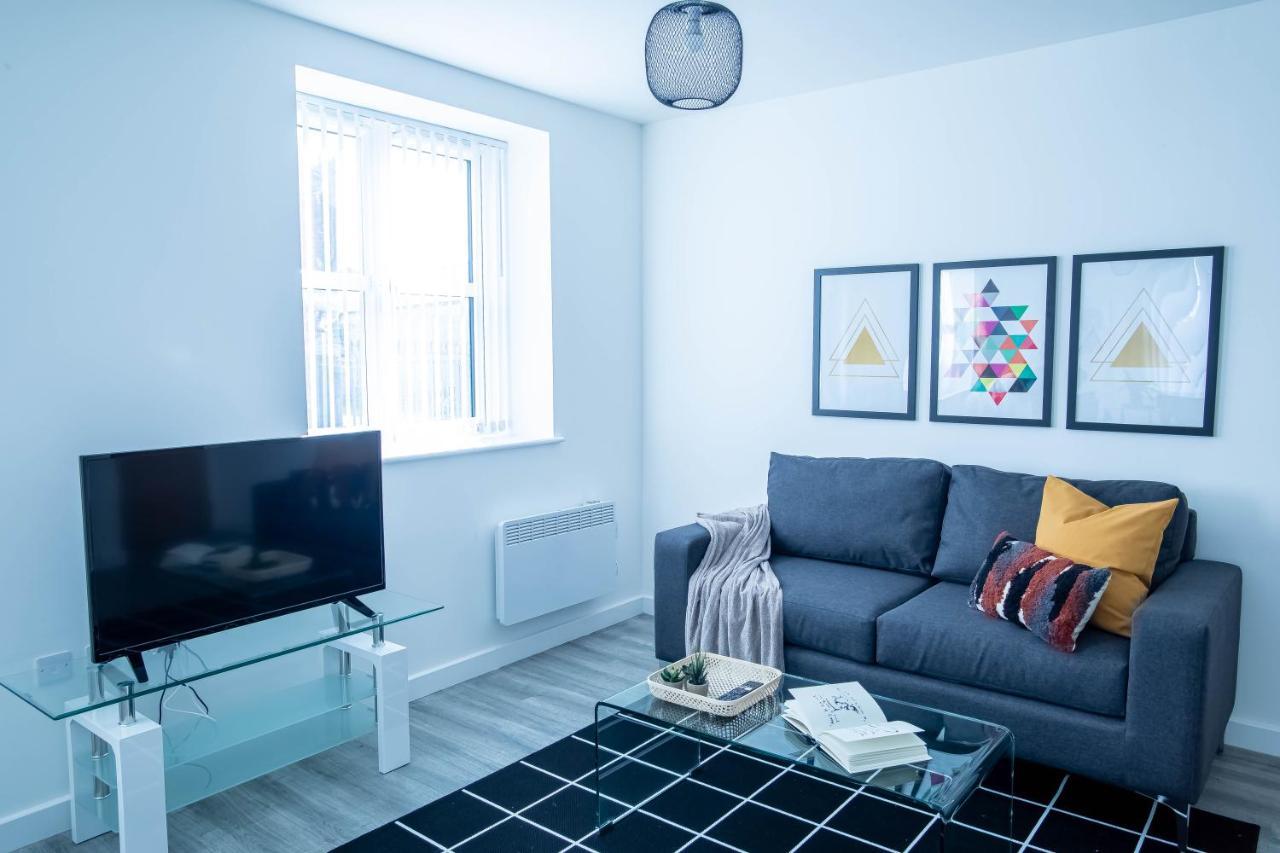 Luxury Apartments Available Next To Train Station - The Wallgate Apartments Wigan - Free Parking Exterior photo