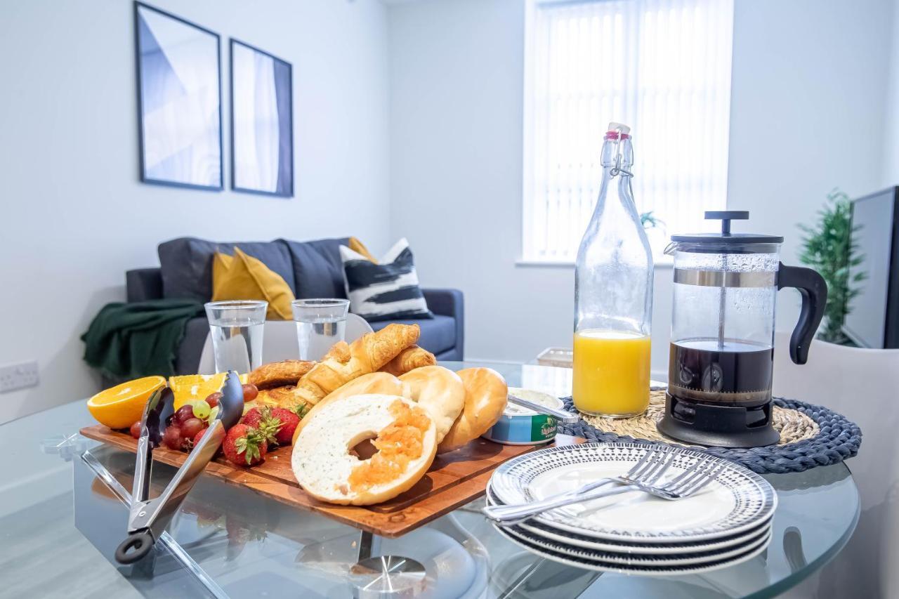 Luxury Apartments Available Next To Train Station - The Wallgate Apartments Wigan - Free Parking Exterior photo