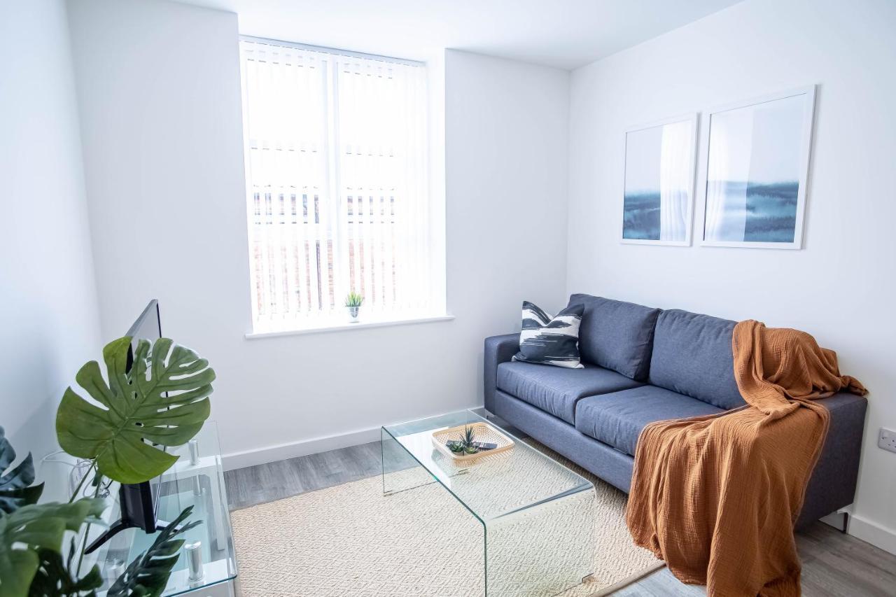 Luxury Apartments Available Next To Train Station - The Wallgate Apartments Wigan - Free Parking Exterior photo