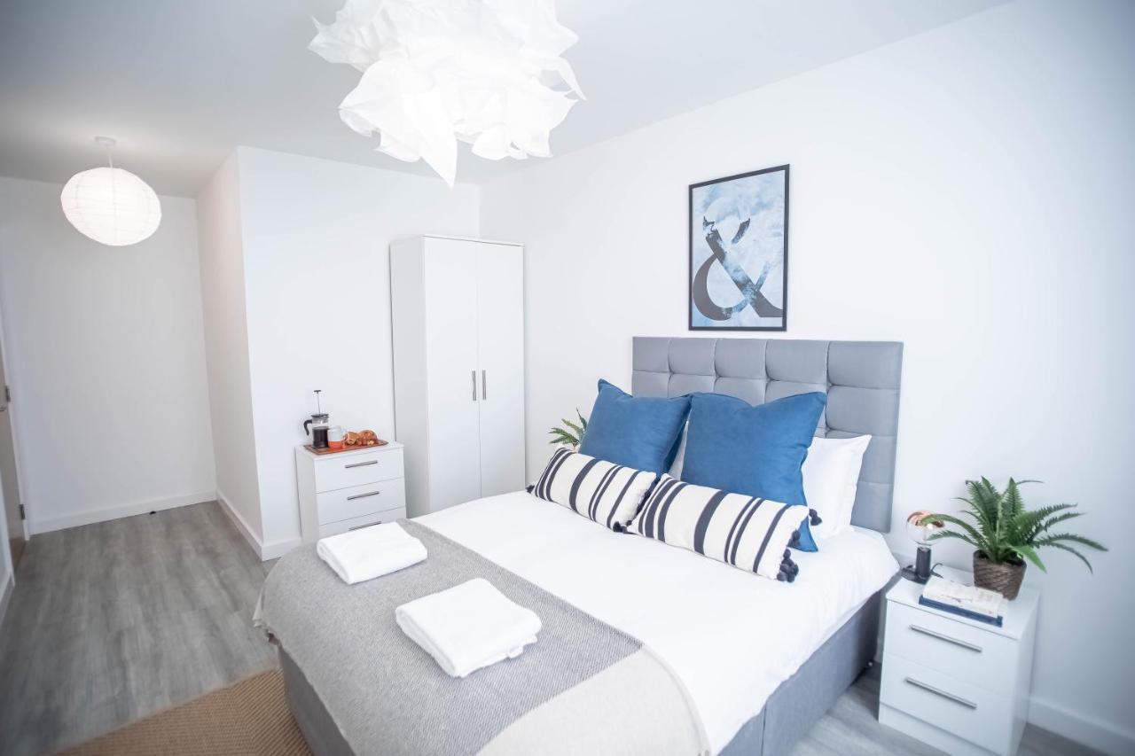 Luxury Apartments Available Next To Train Station - The Wallgate Apartments Wigan - Free Parking Exterior photo
