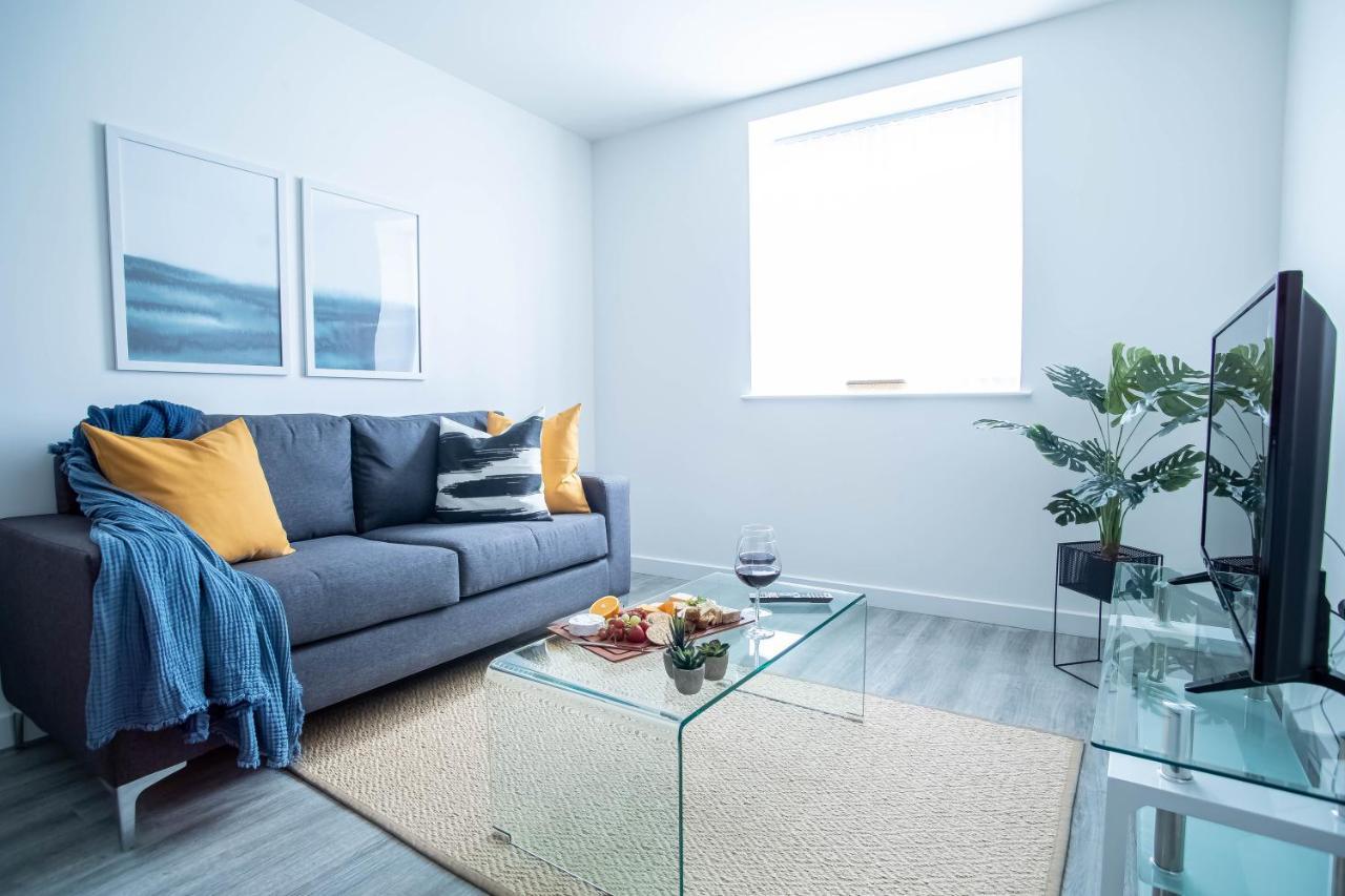 Luxury Apartments Available Next To Train Station - The Wallgate Apartments Wigan - Free Parking Exterior photo