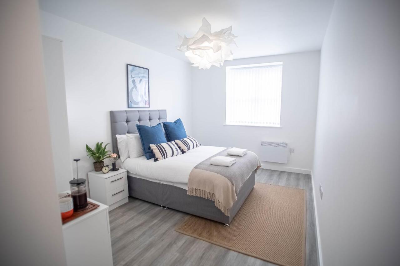 Luxury Apartments Available Next To Train Station - The Wallgate Apartments Wigan - Free Parking Exterior photo
